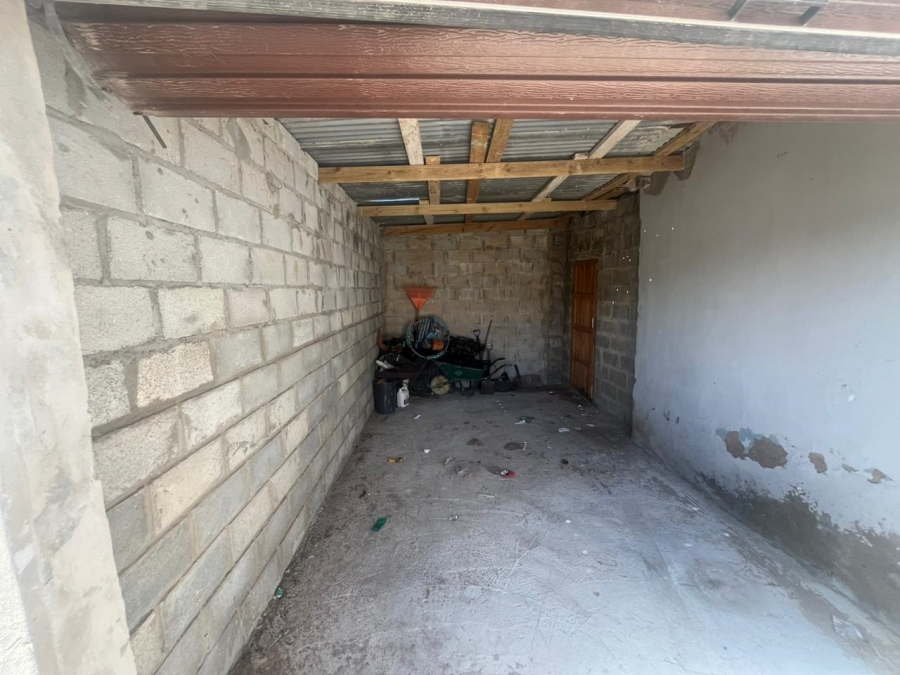 2 Bedroom Property for Sale in Kwazakhele Eastern Cape